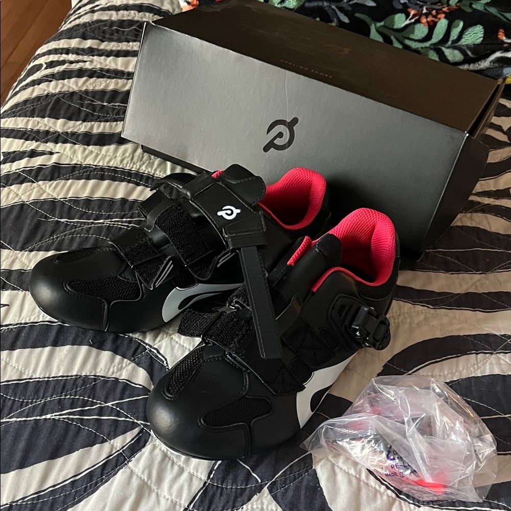 Peloton Kids Sneakers - Black and Pink